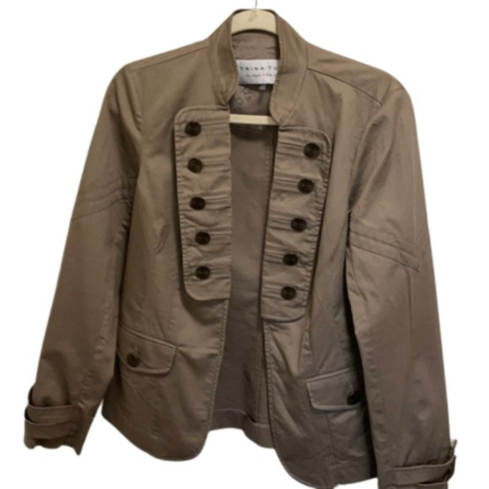 Trina Turk Tan Jacket Coat.‎ Size 8. Women's Fashion